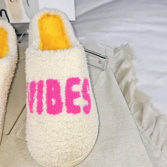 Slippers Retro Intimate Size L (8-9) - Picture 14 of 15